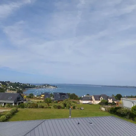 Maison Ty Loki - Vue Mer, 400m De La Holiday home Locquirec